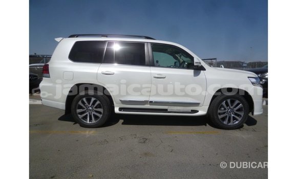 Buy Import Toyota Land Cruiser White Car in Import - Dubai in Clarendon Buy Import Toyota Land Cruiser White Car in Import - Dubai in Clarendon