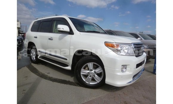 Buy Import Toyota Land Cruiser White Car in Import - Dubai in Clarendon Buy Import Toyota Land Cruiser White Car in Import - Dubai in Clarendon