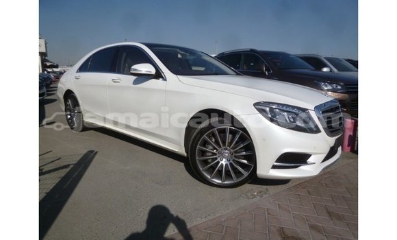 Buy Import Mercedes-Benz 190 (W201) White Car in Import - Dubai in Clarendon