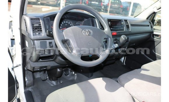 Buy Import Toyota Hiace White Car in Import - Dubai in Clarendon