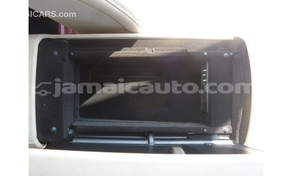 Acheter Import Voiture Mercedes-Benz 190 (W201) Bleu à Import - Dubai, Clarendon Acheter Import Voiture Mercedes-Benz 190 (W201) Bleu à Import - Dubai, Clarendon