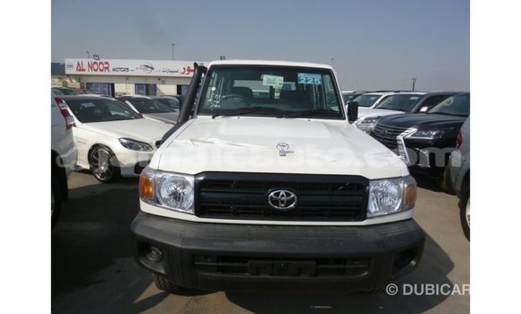 Buy Import Toyota Land Cruiser White Car in Import - Dubai in Clarendon Buy Import Toyota Land Cruiser White Car in Import - Dubai in Clarendon