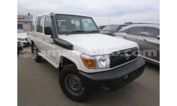 Buy Import Toyota Land Cruiser White Car in Import - Dubai in Clarendon Buy Import Toyota Land Cruiser White Car in Import - Dubai in Clarendon