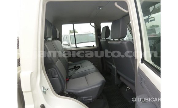 Buy Import Toyota Land Cruiser White Car in Import - Dubai in Clarendon Buy Import Toyota Land Cruiser White Car in Import - Dubai in Clarendon