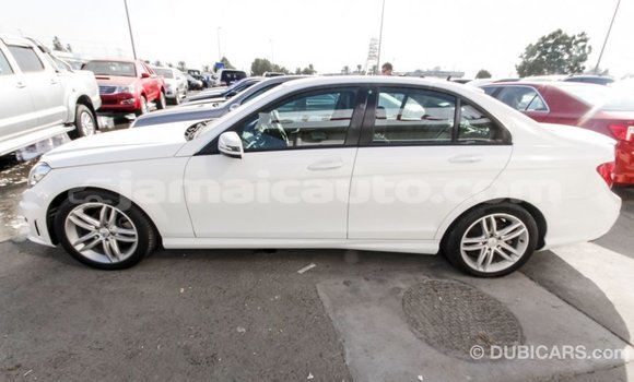 Buy Import Mercedes-Benz 200 White Car in Import - Dubai in Clarendon Buy Import Mercedes-Benz 200 White Car in Import - Dubai in Clarendon
