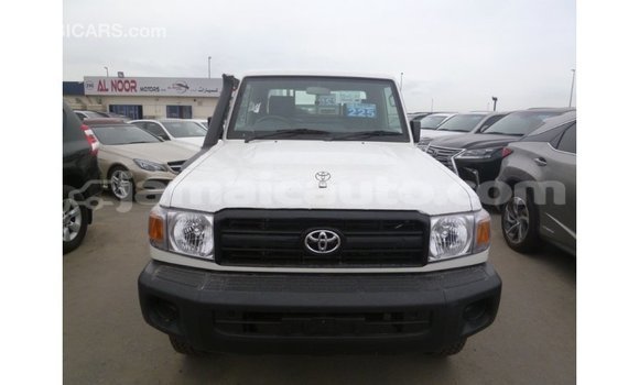 Buy Import Toyota Land Cruiser White Car in Import - Dubai in Clarendon Buy Import Toyota Land Cruiser White Car in Import - Dubai in Clarendon