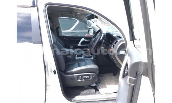 Buy Import Toyota Land Cruiser White Car in Import - Dubai in Clarendon Buy Import Toyota Land Cruiser White Car in Import - Dubai in Clarendon