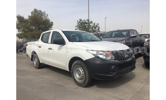 Buy Import Mitsubishi L200 White Car in Import - Dubai in Clarendon