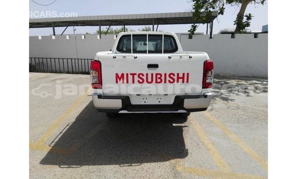 Buy Import Mitsubishi L200 White Car in Import - Dubai in Clarendon Buy Import Mitsubishi L200 White Car in Import - Dubai in Clarendon