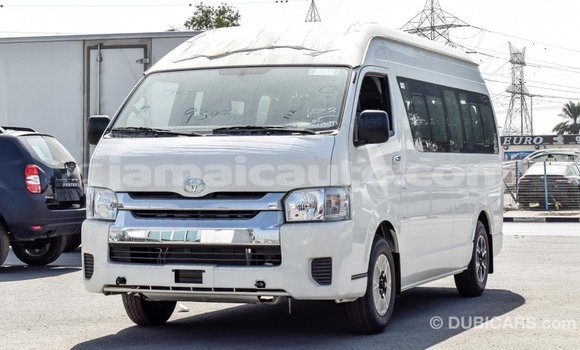 Acheter Import Voiture Toyota Hiace Blanc à Import - Dubai, Clarendon Acheter Import Voiture Toyota Hiace Blanc à Import - Dubai, Clarendon