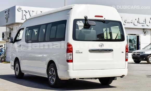 Acheter Import Voiture Toyota Hiace Blanc à Import - Dubai, Clarendon Acheter Import Voiture Toyota Hiace Blanc à Import - Dubai, Clarendon
