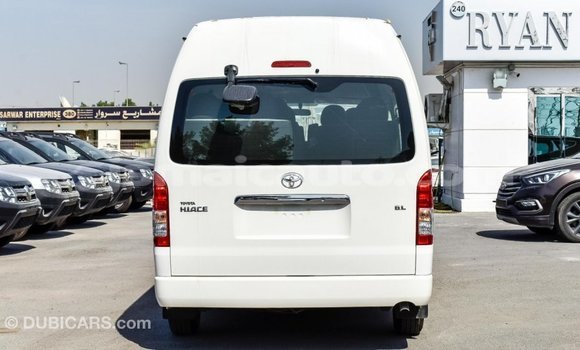 Acheter Import Voiture Toyota Hiace Blanc à Import - Dubai, Clarendon Acheter Import Voiture Toyota Hiace Blanc à Import - Dubai, Clarendon