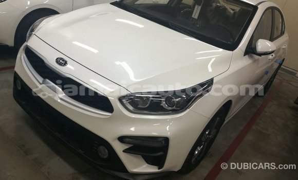 Acheter Import Voiture Kia Cerato Blanc à Import - Dubai, Clarendon Acheter Import Voiture Kia Cerato Blanc à Import - Dubai, Clarendon