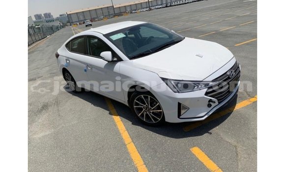Acheter Import Voiture Hyundai Elantra Blanc à Import - Dubai, Clarendon Acheter Import Voiture Hyundai Elantra Blanc à Import - Dubai, Clarendon
