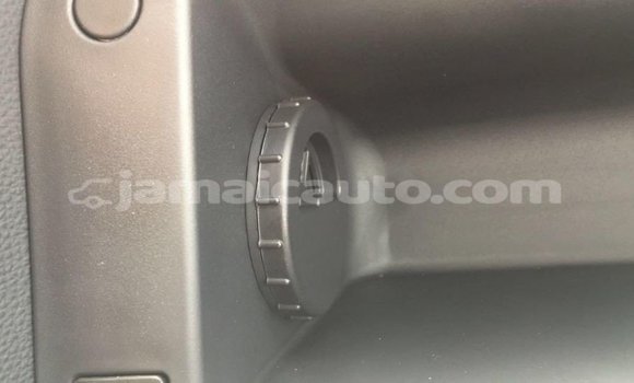 Acheter Import Voiture Hyundai Accent Blanc à Import - Dubai, Clarendon Acheter Import Voiture Hyundai Accent Blanc à Import - Dubai, Clarendon