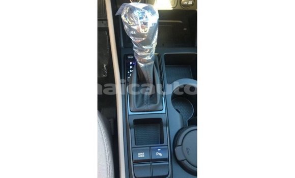 Buy Import Hyundai Tucson White Car in Import - Dubai in Clarendon Buy Import Hyundai Tucson White Car in Import - Dubai in Clarendon