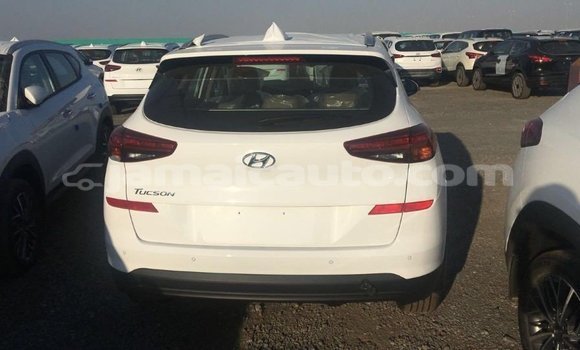 Buy Import Hyundai Tucson White Car in Import - Dubai in Clarendon Buy Import Hyundai Tucson White Car in Import - Dubai in Clarendon