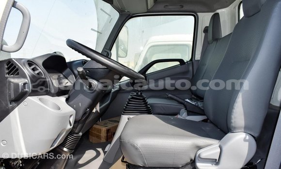 Acheter Import Utilitaire Hino 300 Series Blanc à Import - Dubai, Clarendon Acheter Import Utilitaire Hino 300 Series Blanc à Import - Dubai, Clarendon