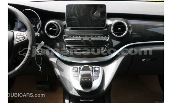 Acheter Import Voiture Mercedes-Benz 250 Noir à Import - Dubai, Clarendon Acheter Import Voiture Mercedes-Benz 250 Noir à Import - Dubai, Clarendon