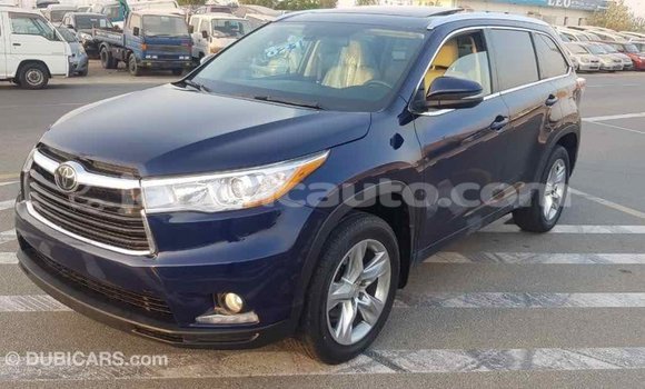 Acheter Import Voiture Toyota Highlander Bleu à Import - Dubai, Clarendon Acheter Import Voiture Toyota Highlander Bleu à Import - Dubai, Clarendon