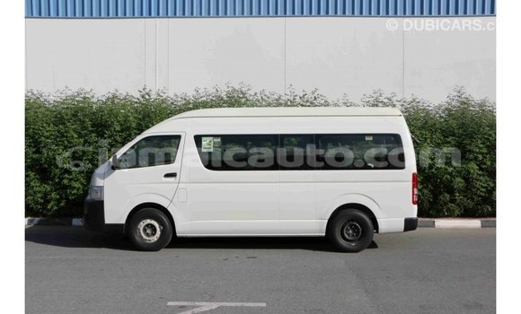 Buy Import Toyota Hiace White Car in Import - Dubai in Clarendon Buy Import Toyota Hiace White Car in Import - Dubai in Clarendon