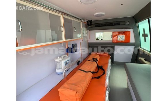 Buy Import Toyota Land Cruiser White Car in Import - Dubai in Clarendon Buy Import Toyota Land Cruiser White Car in Import - Dubai in Clarendon