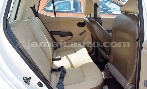 Acheter Import Voiture Hyundai i10 Blanc à Import - Dubai, Clarendon Acheter Import Voiture Hyundai i10 Blanc à Import - Dubai, Clarendon