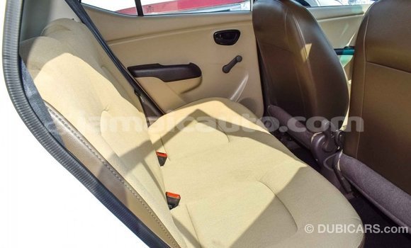 Acheter Import Voiture Hyundai i10 Blanc à Import - Dubai, Clarendon Acheter Import Voiture Hyundai i10 Blanc à Import - Dubai, Clarendon