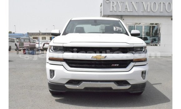 Buy Import Chevrolet Silverado White Car in Import - Dubai in Clarendon