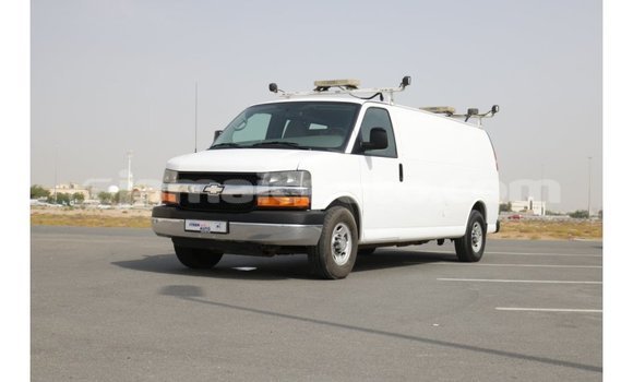 Buy Import Chevrolet Express White Car in Import - Dubai in Clarendon