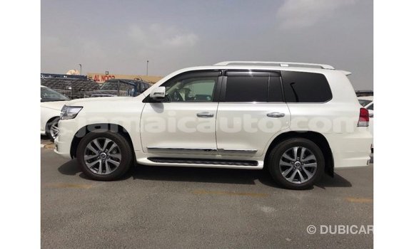 Buy Import Toyota Land Cruiser White Car in Import - Dubai in Clarendon Buy Import Toyota Land Cruiser White Car in Import - Dubai in Clarendon
