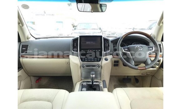 Buy Import Toyota Land Cruiser White Car in Import - Dubai in Clarendon Buy Import Toyota Land Cruiser White Car in Import - Dubai in Clarendon