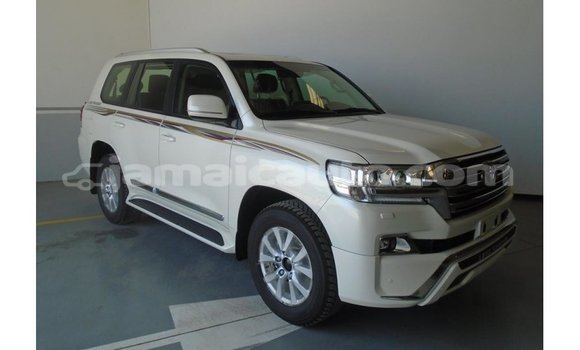 Buy Import Toyota Land Cruiser White Car in Import - Dubai in Clarendon Buy Import Toyota Land Cruiser White Car in Import - Dubai in Clarendon