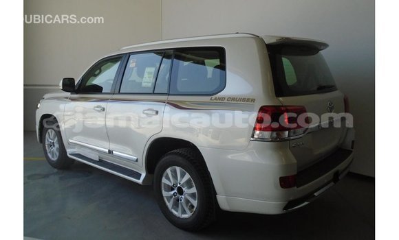 Buy Import Toyota Land Cruiser White Car in Import - Dubai in Clarendon Buy Import Toyota Land Cruiser White Car in Import - Dubai in Clarendon