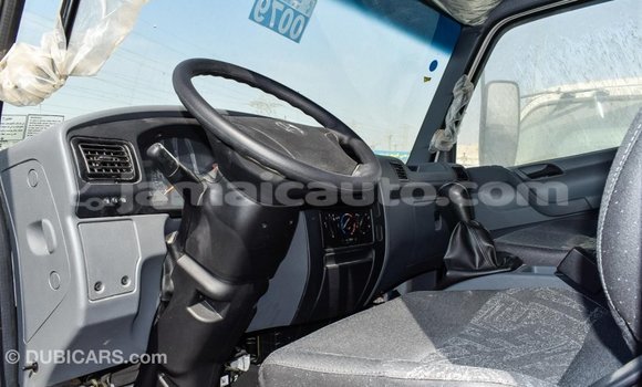 Acheter Import Voiture Mercedes-Benz 190 (W201) Blanc à Import - Dubai, Clarendon Acheter Import Voiture Mercedes-Benz 190 (W201) Blanc à Import - Dubai, Clarendon