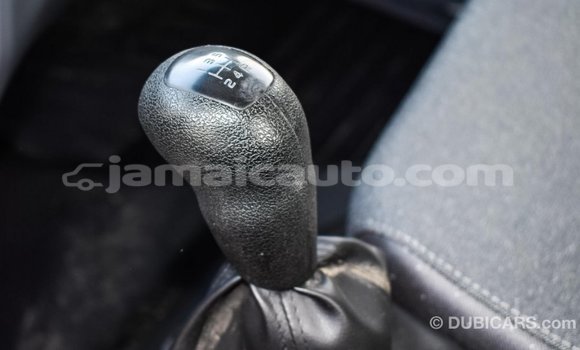 Acheter Import Voiture Mercedes-Benz 190 (W201) Blanc à Import - Dubai, Clarendon Acheter Import Voiture Mercedes-Benz 190 (W201) Blanc à Import - Dubai, Clarendon