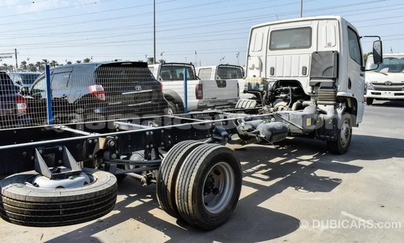 Acheter Import Voiture Mercedes-Benz 190 (W201) Blanc à Import - Dubai, Clarendon Acheter Import Voiture Mercedes-Benz 190 (W201) Blanc à Import - Dubai, Clarendon