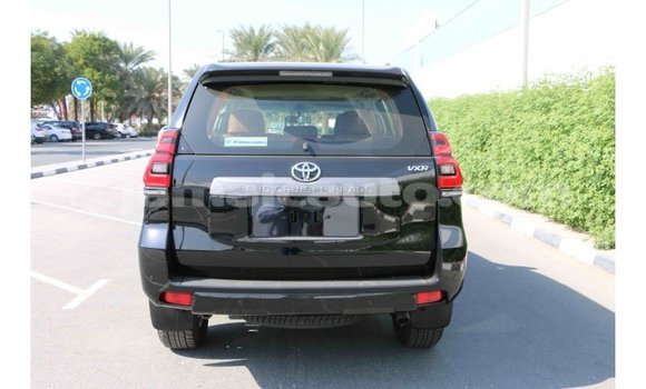 Acheter Import Voiture Toyota Prado Blanc à Import - Dubai, Clarendon Acheter Import Voiture Toyota Prado Blanc à Import - Dubai, Clarendon