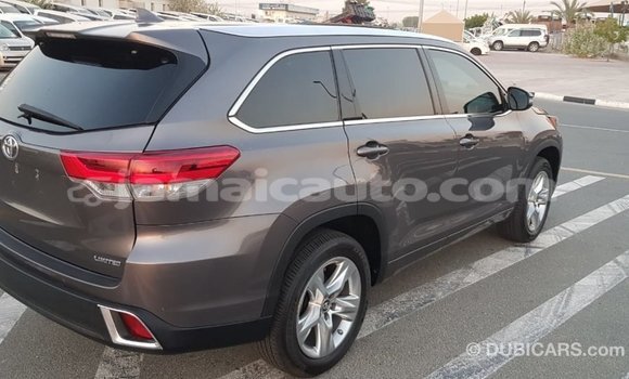 Acheter Import Voiture Toyota Highlander Autre à Import - Dubai, Clarendon Acheter Import Voiture Toyota Highlander Autre à Import - Dubai, Clarendon