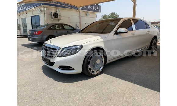 Buy Import Mercedes-Benz 190 (W201) White Car in Import - Dubai in Clarendon Buy Import Mercedes-Benz 190 (W201) White Car in Import - Dubai in Clarendon