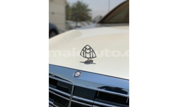 Buy Import Mercedes-Benz 190 (W201) White Car in Import - Dubai in Clarendon Buy Import Mercedes-Benz 190 (W201) White Car in Import - Dubai in Clarendon