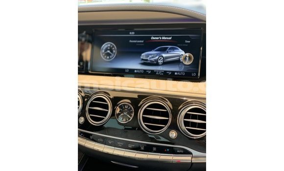 Buy Import Mercedes-Benz 190 (W201) White Car in Import - Dubai in Clarendon Buy Import Mercedes-Benz 190 (W201) White Car in Import - Dubai in Clarendon