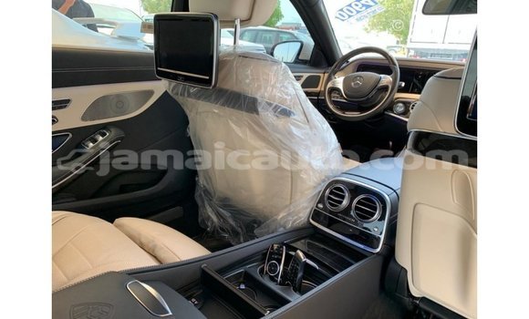 Buy Import Mercedes-Benz 190 (W201) White Car in Import - Dubai in Clarendon Buy Import Mercedes-Benz 190 (W201) White Car in Import - Dubai in Clarendon