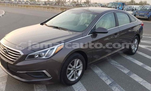 Acheter Import Voiture Hyundai Sonata Marron à Import - Dubai, Clarendon Acheter Import Voiture Hyundai Sonata Marron à Import - Dubai, Clarendon