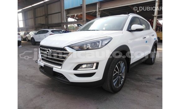 Acheter Import Voiture Hyundai Tucson Blanc à Import - Dubai, Clarendon Acheter Import Voiture Hyundai Tucson Blanc à Import - Dubai, Clarendon