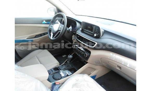 Acheter Import Voiture Hyundai Tucson Blanc à Import - Dubai, Clarendon Acheter Import Voiture Hyundai Tucson Blanc à Import - Dubai, Clarendon