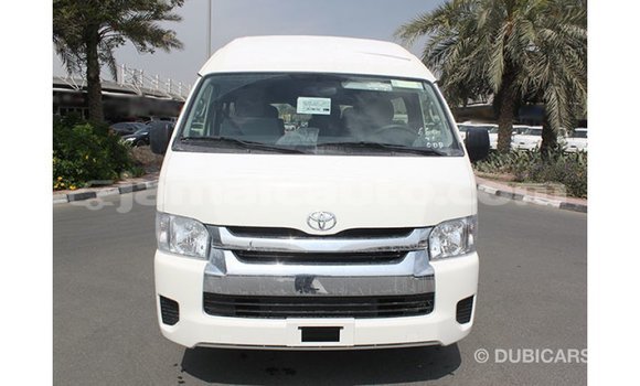 Acheter Import Voiture Toyota Hiace Blanc à Import - Dubai, Clarendon Acheter Import Voiture Toyota Hiace Blanc à Import - Dubai, Clarendon