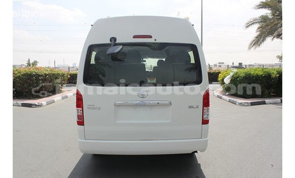Acheter Import Voiture Toyota Hiace Blanc à Import - Dubai, Clarendon Acheter Import Voiture Toyota Hiace Blanc à Import - Dubai, Clarendon