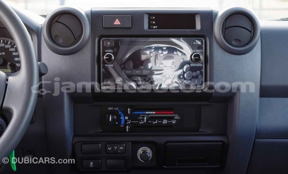 Buy Import Toyota Land Cruiser White Car in Import - Dubai in Clarendon Buy Import Toyota Land Cruiser White Car in Import - Dubai in Clarendon