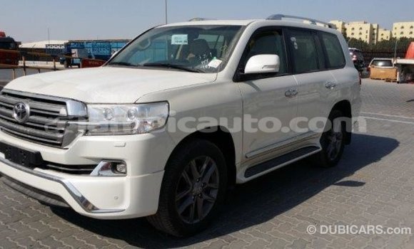 Buy Import Toyota Land Cruiser White Car in Import - Dubai in Clarendon Buy Import Toyota Land Cruiser White Car in Import - Dubai in Clarendon